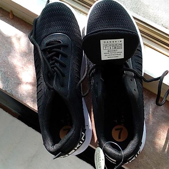 Danskin Ultra Light Cusion Comfort Sneakers 7 - Picture 2 of 16